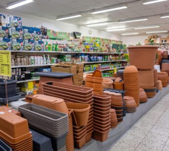 Blumentöpfe, Gartenwerkzeug & Deko