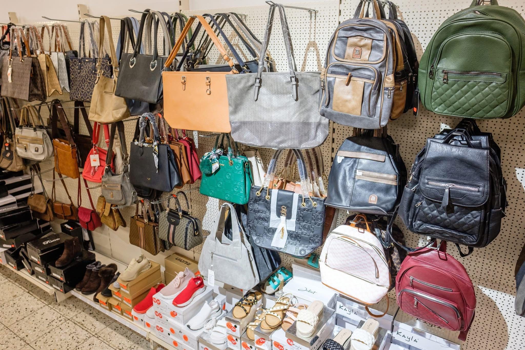 Handtaschen & Rucksäcke