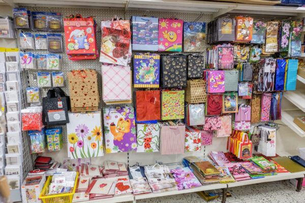 Geschenktüte / Geschenktragetasche in verschiedenen Größen & Designs