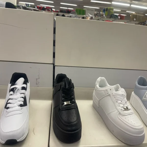 Trendige Sneaker Kollektion